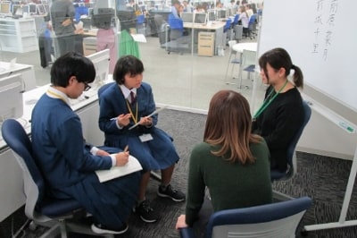 地元の中学生を招いて職場体験学習