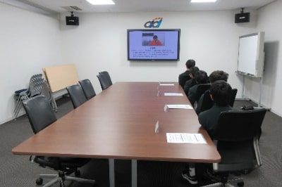 地元の中学生を招いて職場体験学習
