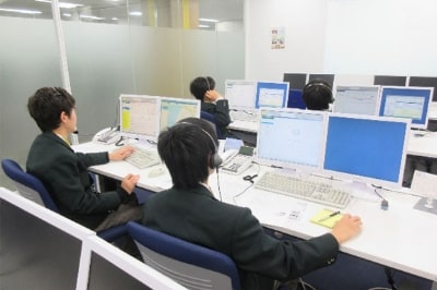 地元の中学生を招いて職場体験学習