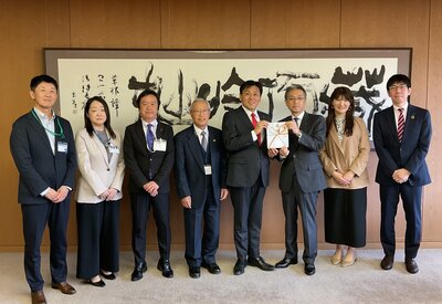『所沢市愛の福祉基金・所沢市こども未来基金』へ100万円を寄付